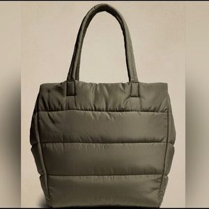 Banana Republic Padded Tote in Exploration Green